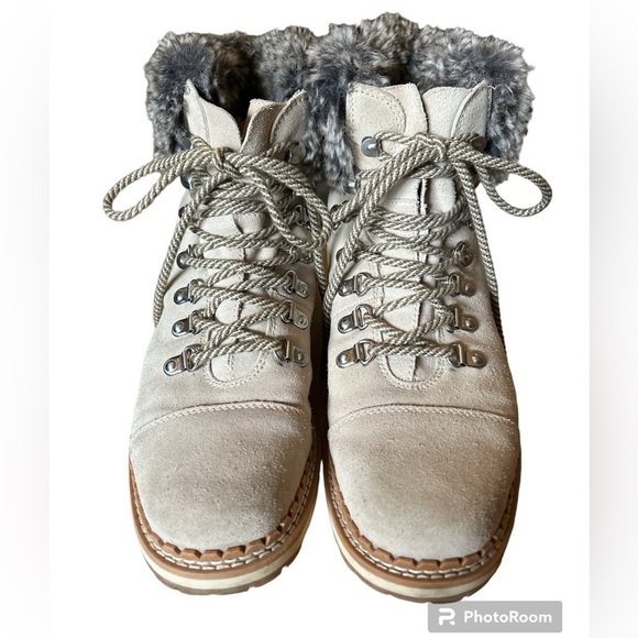 Sam Edelman Bowen Gray Suede Lace Up Faux Fur Trim Lug Sole Ankle Boots - 7 - Picture 2 of 11